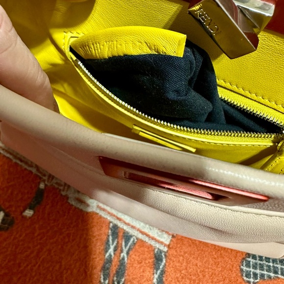 FENDI ❤️🌟PEEKABOO SMALL LAMBSKIN LEATHER⭐️ - Picture 11 of 14